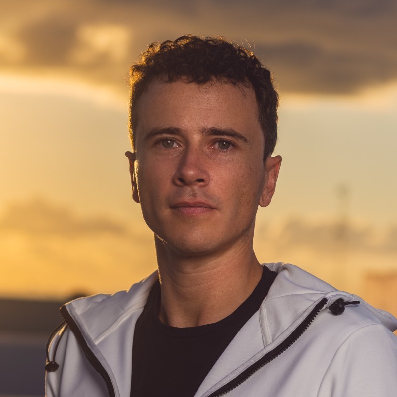 a photo of nicholas oliver who is the founder of fual.io